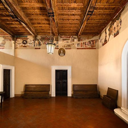 Palazzo Fiorenzi - Dimora Storica オージモ エクステリア 写真